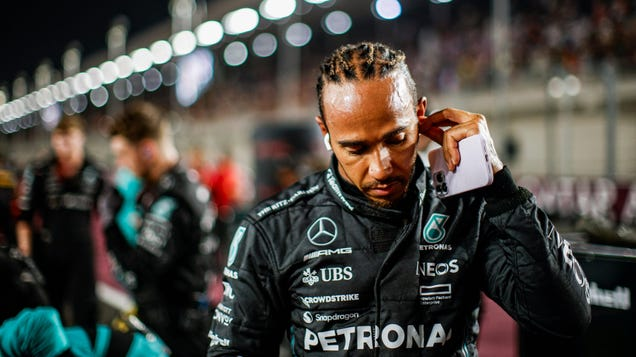 As F1 Drivers Complain About Qatar Heat, Lewis Hamilton Says 