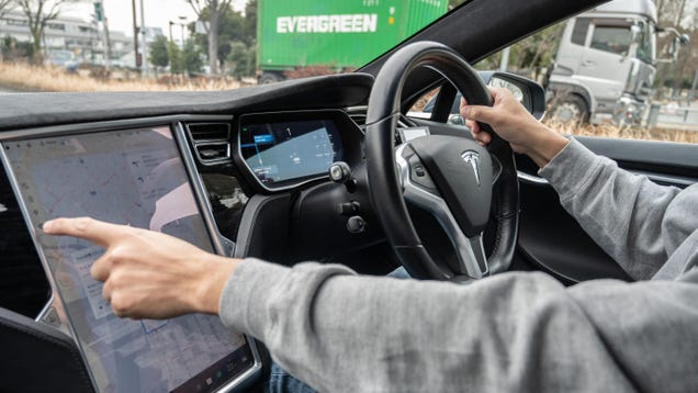 These Car Settings Have No Business Being Controlled Through A Touchscreen