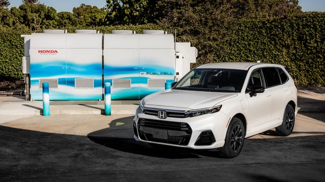 2025 Honda CR-V e:FCEV Is America's First Plug-In Hydrogen Fuel Cell Vehicle