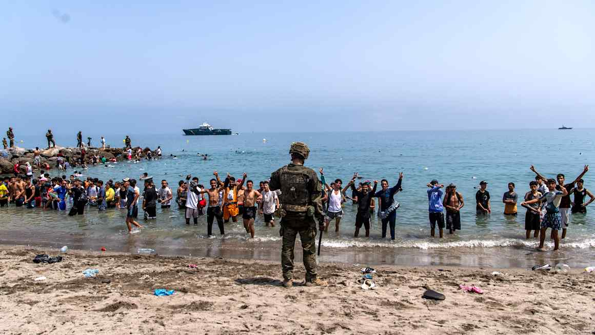 How 60,000 people swam to Spanish territory