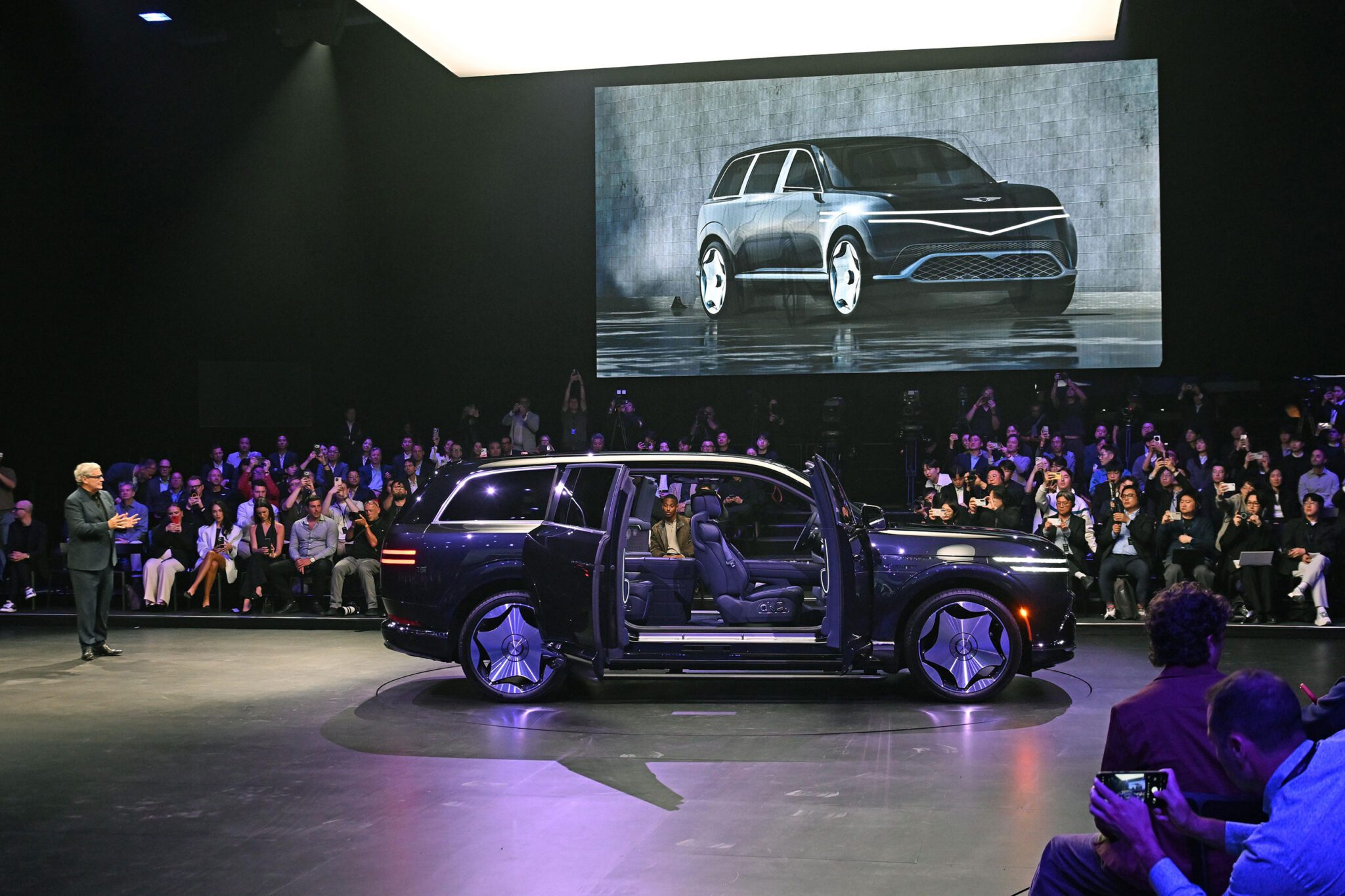 Genesis GV90 flagship SUV unveiled with 123.5 kW/h battery