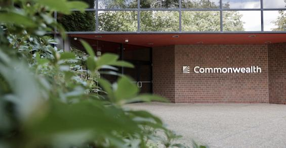 Commonwealth, LPL Now Using Asset Levels, Not Production Rates, to Calculate Recruiting Deals