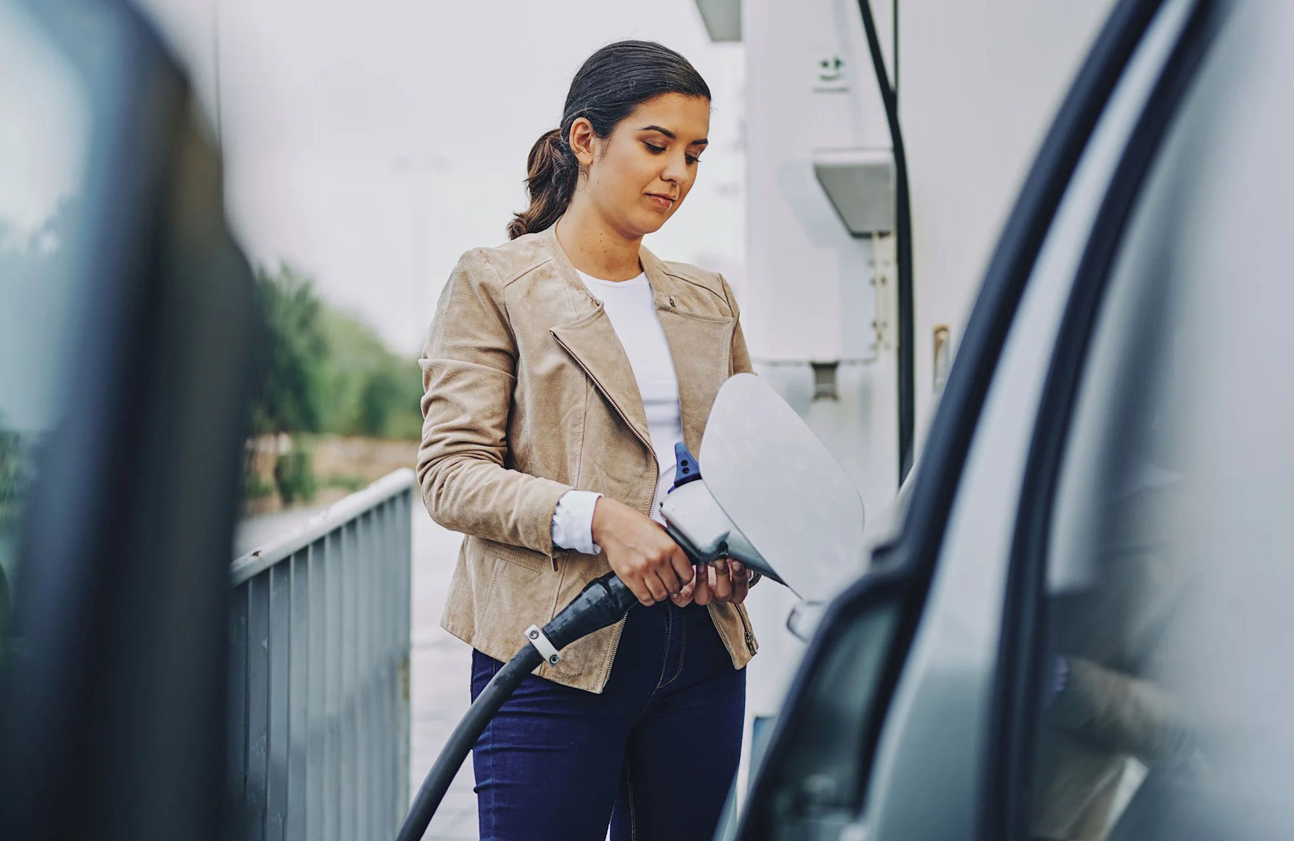 Here Technologies and JLR expand EV charge point tie-up