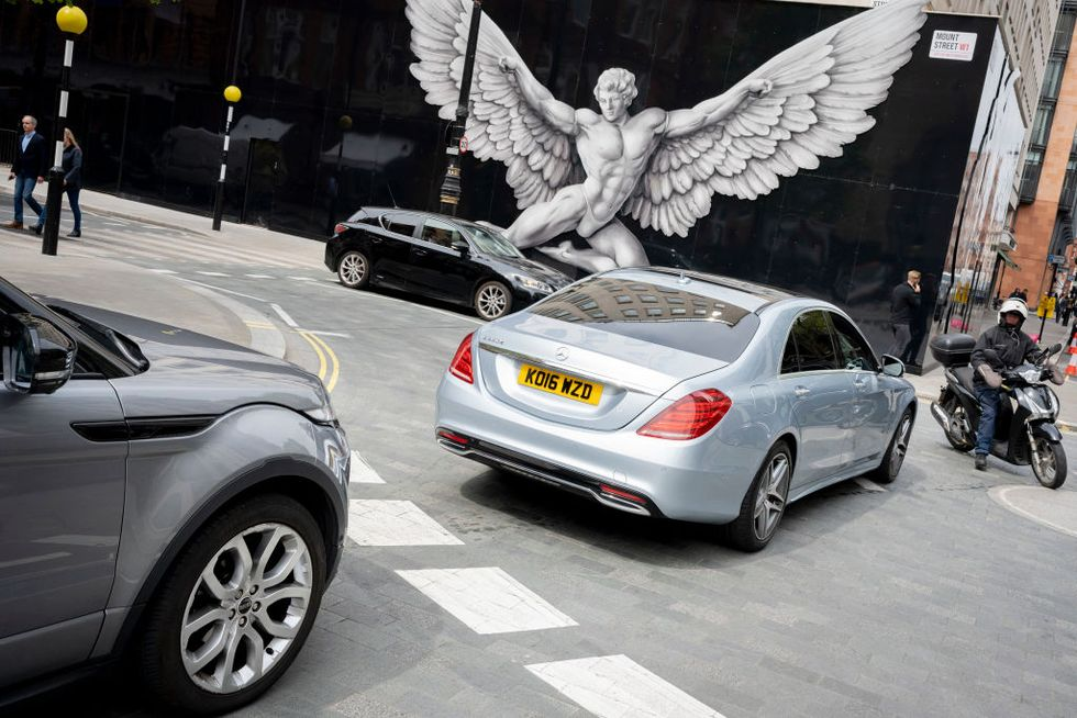 Driving in London Is a Right Good Time on the Wrong Side of the Road