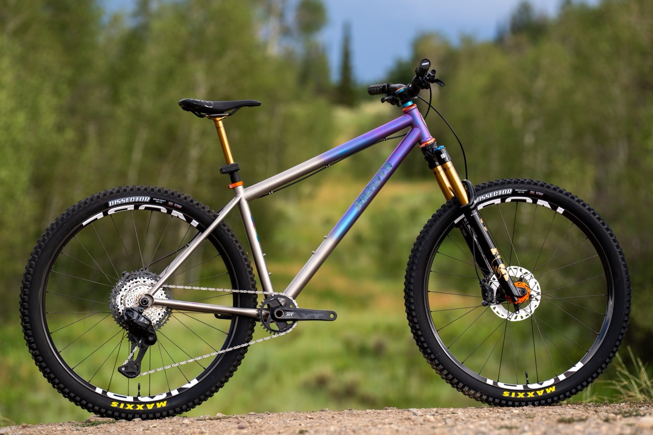 Moots’ New Womble is a Shredable Modern Titanium Hardtail and Quite the Looker, Too