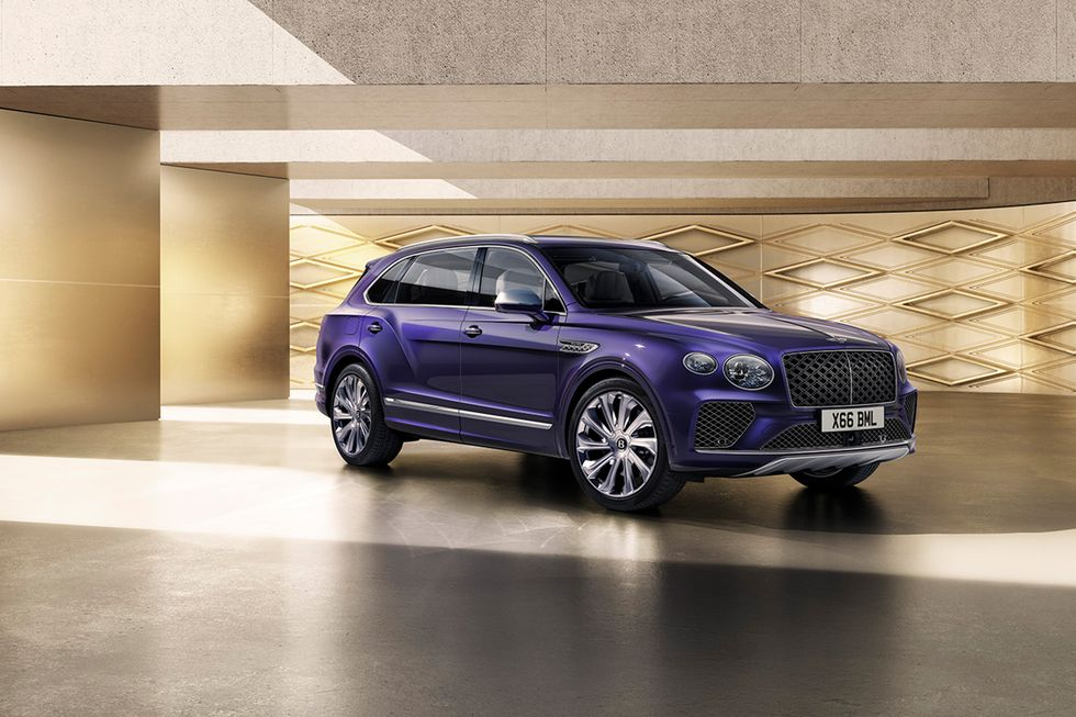 2024 Bentley Bentayga Gets a New Grille, Adds Rear-Wheel Steering