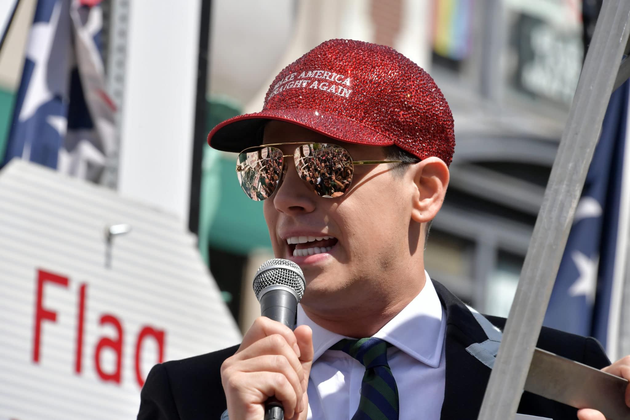 ‘Ex-gay’ Milo Yiannopoulos confirms he’s still gay and ‘ashamed’ of Trump support