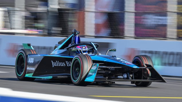 Bad Hand Controls Could Derail Robert Wickens' Single-Seater Comeback