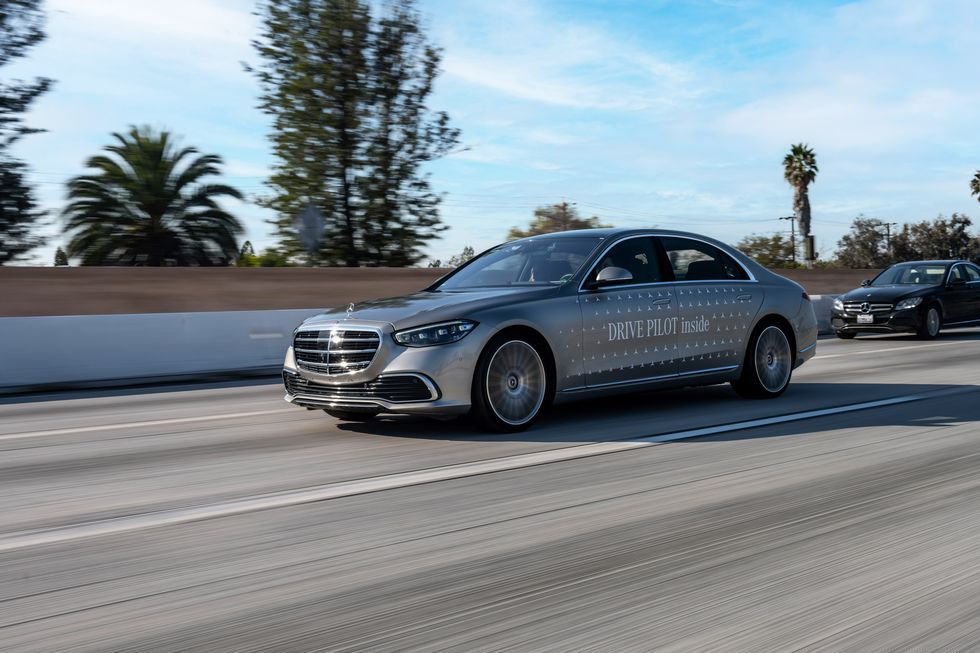 2022 Mercedes-Benz S-Class Ridealong: Drive Pilot Takes Over