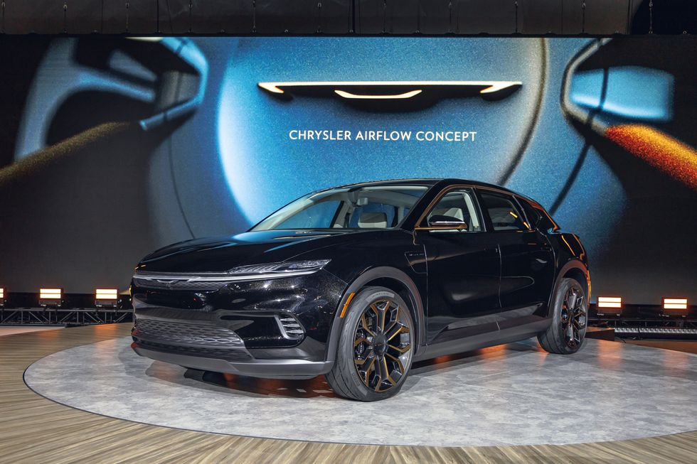 Chrysler's Airflow Concept Looks Sharp in Black and Copper Attire