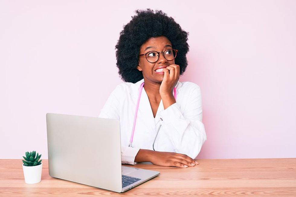 Networking Nightmares? Online Networking Doesn't Have To Be Spooky!