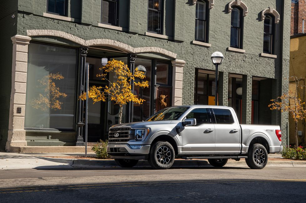 Ford, GM Raise Truck Prices as They Fight Their Own Dealers' Price Gouging