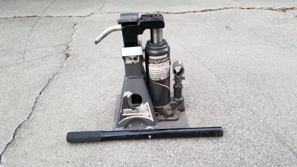 Car Gear We Use: Flex Head Wrenches, a Unijack, and Our Favorite Sun Shade