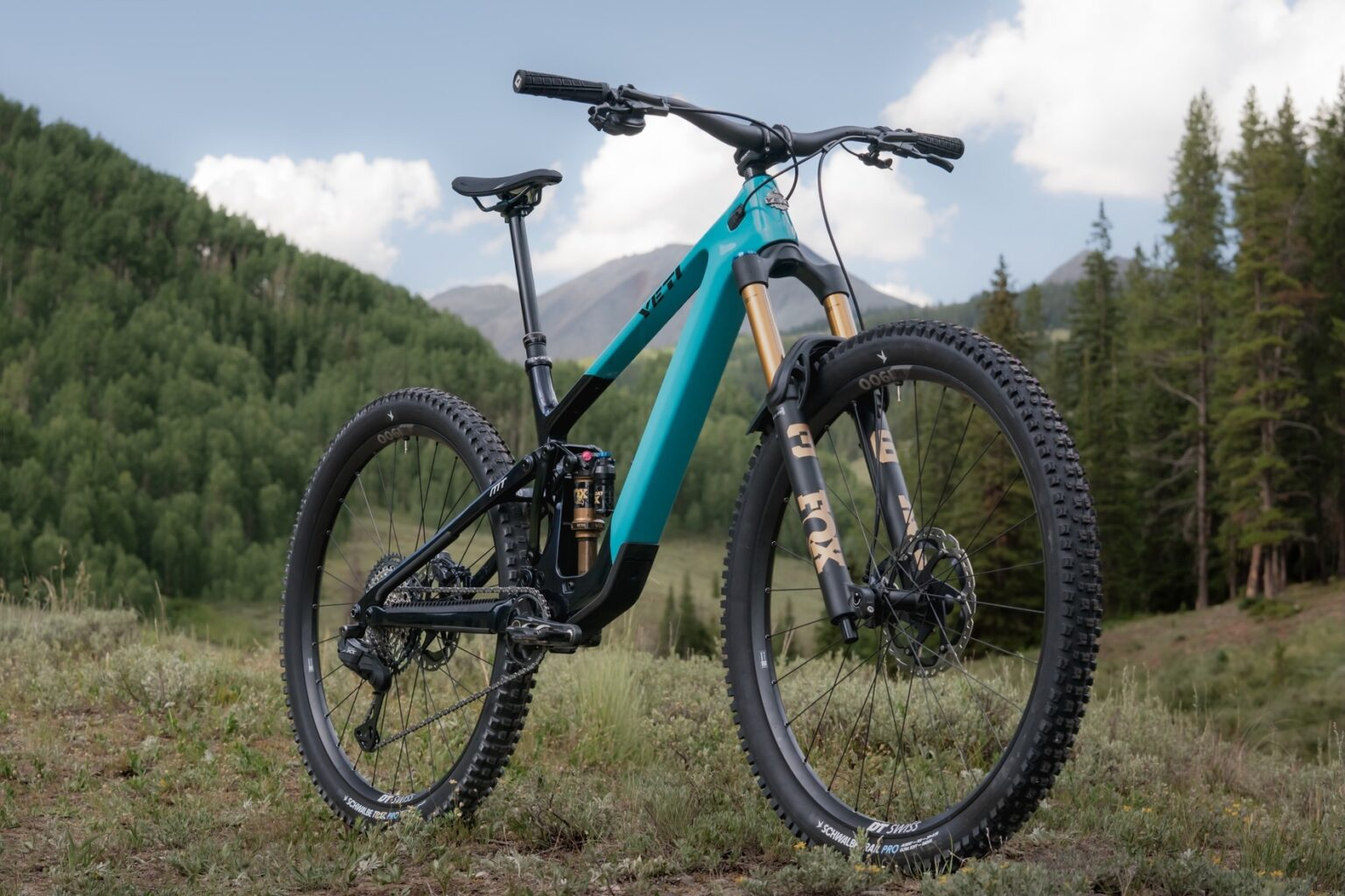 First Look and First Rides: Yeti’s New 140mm MT Gets the Sixfinity Treatment