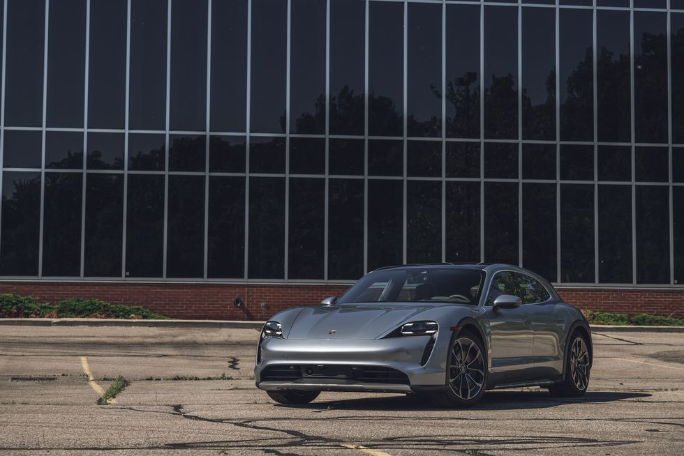 2023 Porsche Taycan Cross Turismo / Sport Turismo