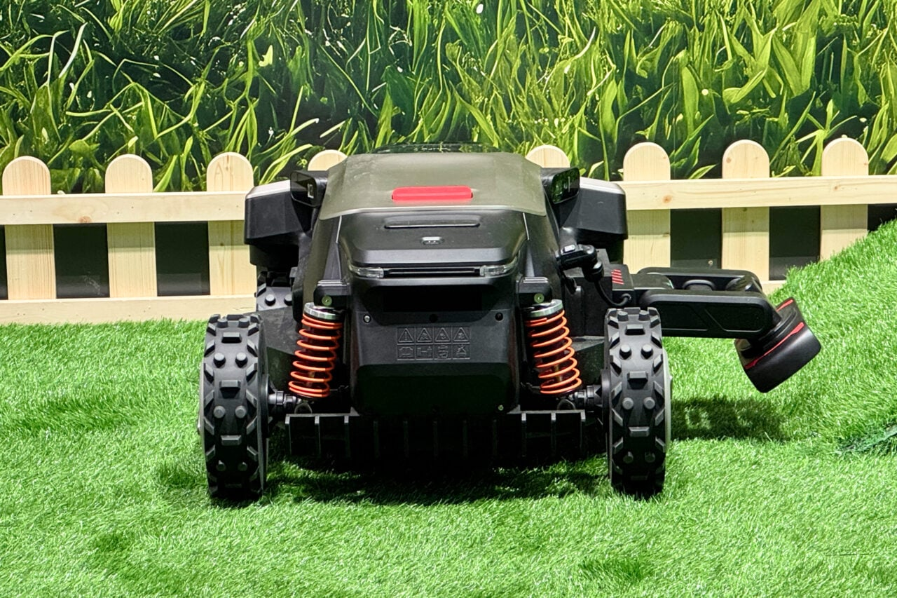The US Robot Ban Is Screwing Us Out of the Good Robomowers