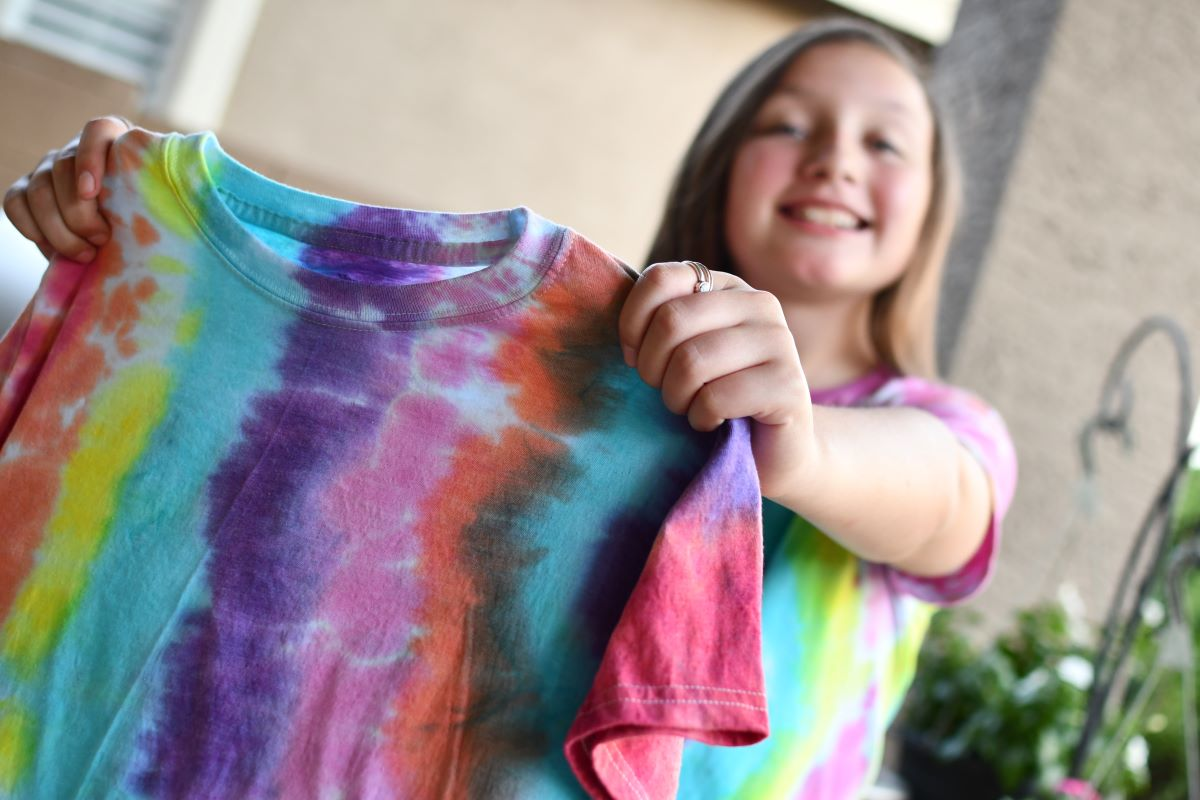 GO! Huge 94-Piece Tie Dye Party Tub Only $9.88 on Walmart.com (Reg. $19)