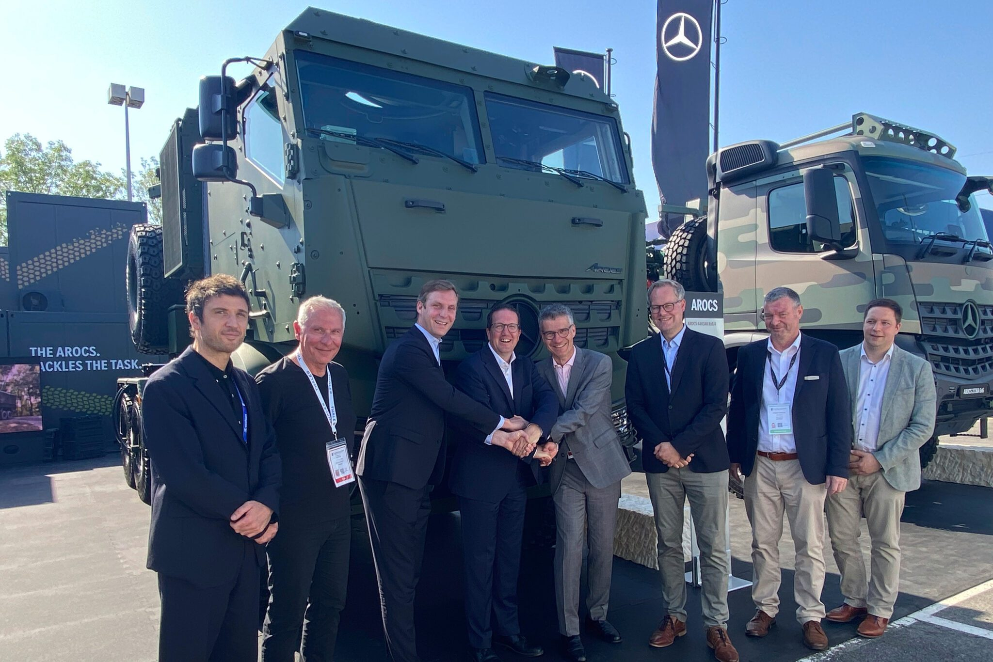 Daimler Truck leads Belgian military logistics truck bid