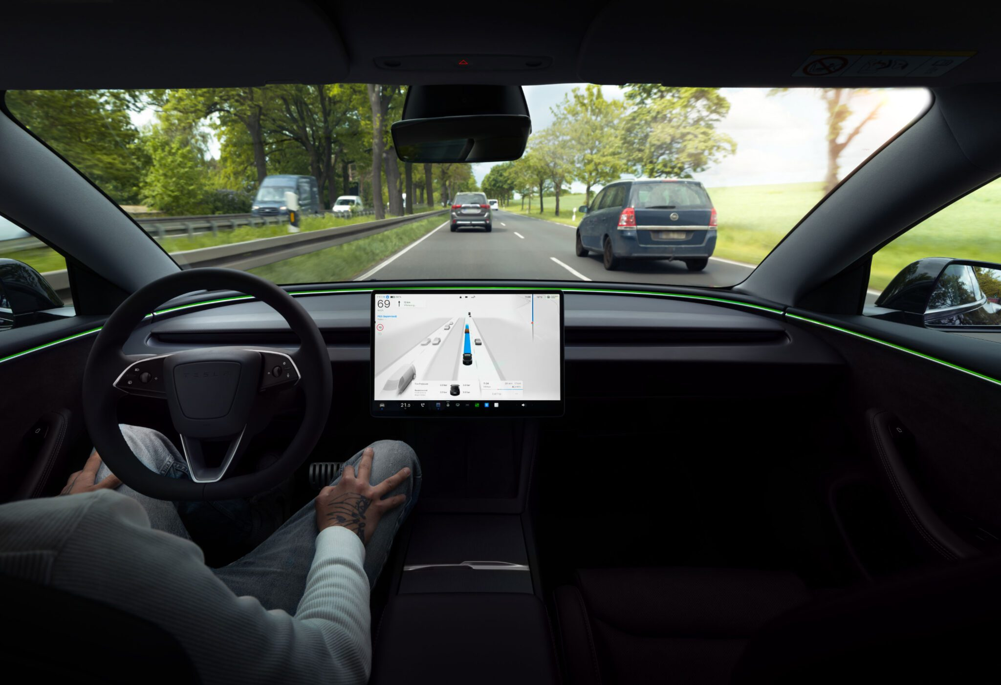 Tesla adds emergency self-activation to FSD Supervised