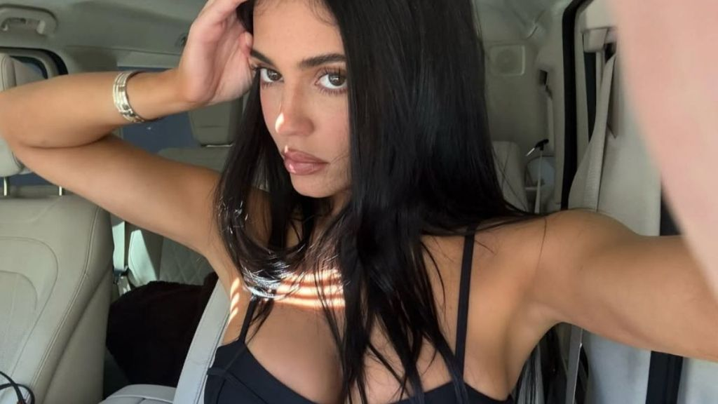 Kylie Jenner Sweats It Out in Dangerously Plunging Alo Sports Bra