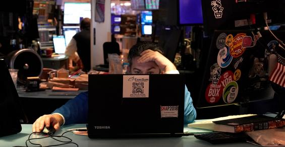 Market Crash Hands Defeat to Traders Who Warred With Wall Street