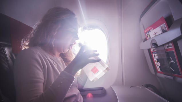 So Many Cruise Ship Passengers Barfed On A United Flight The Plane Had To Be Taken Out Of Service