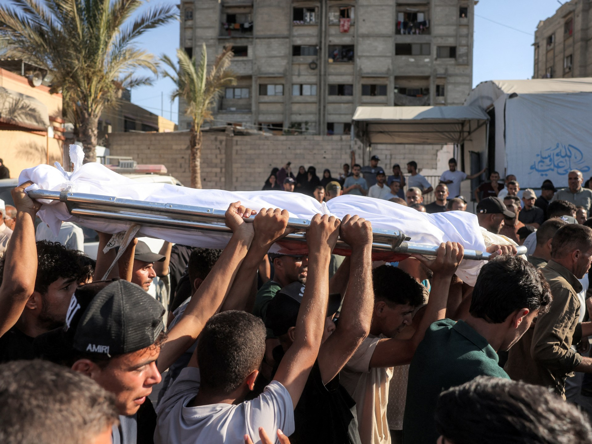 Israeli attacks on Gaza kill six people despite ‘ceasefire’