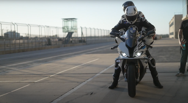 I Hit 170 MPH On the Back of a Motorcycle at COTA and it Dismantled My Perception of Life