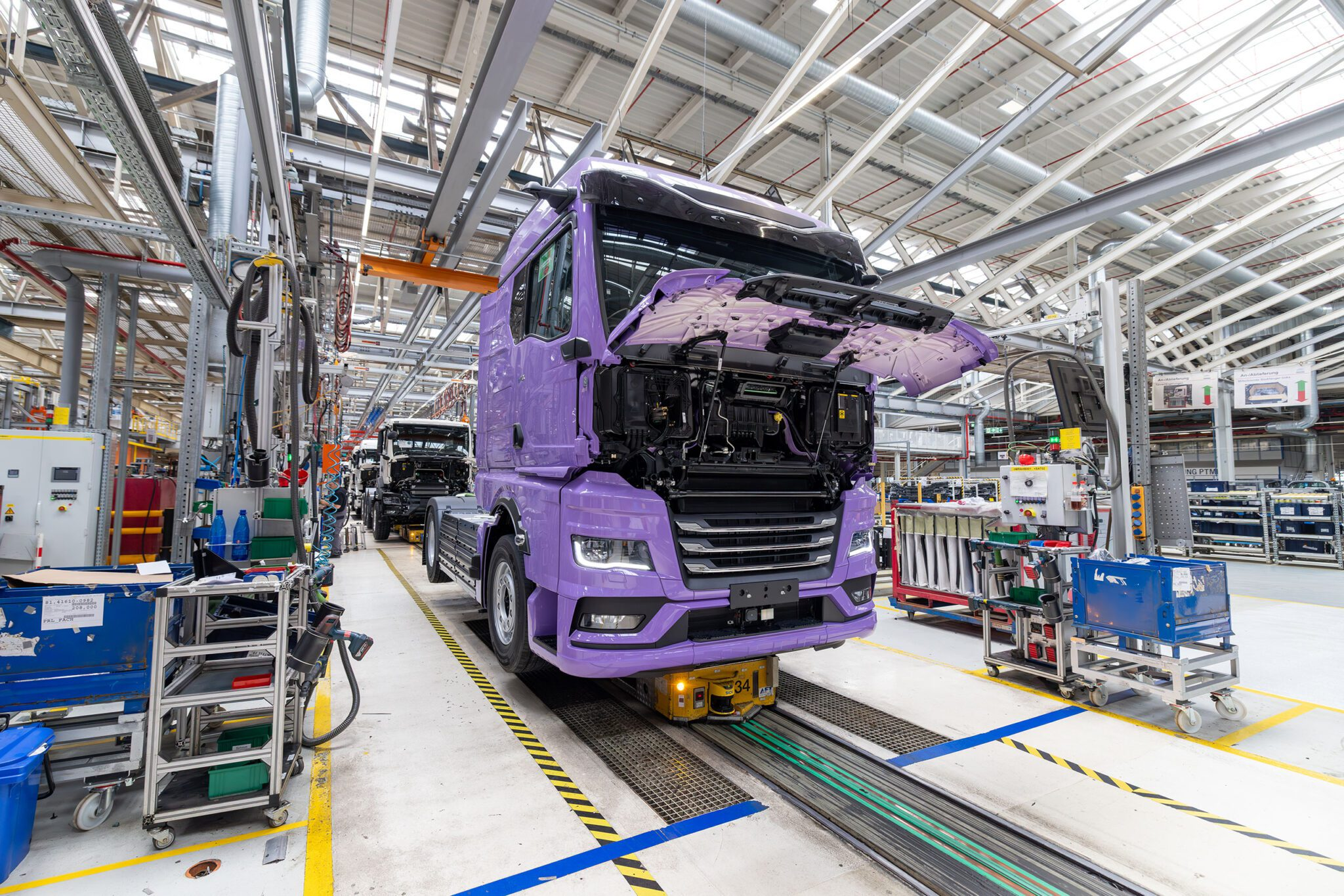 MAN builds 1,300 e-trucks in its first electric year