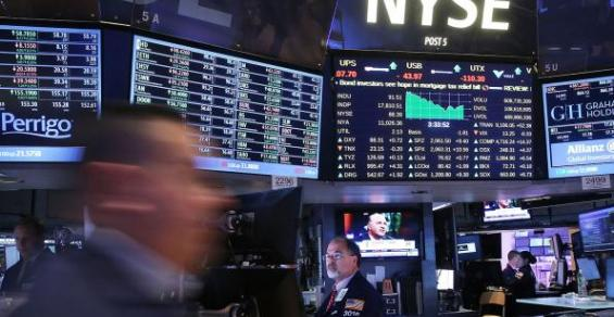 Morgan Stanley, UBS Pick Bonds Over Stocks on Recession Risk