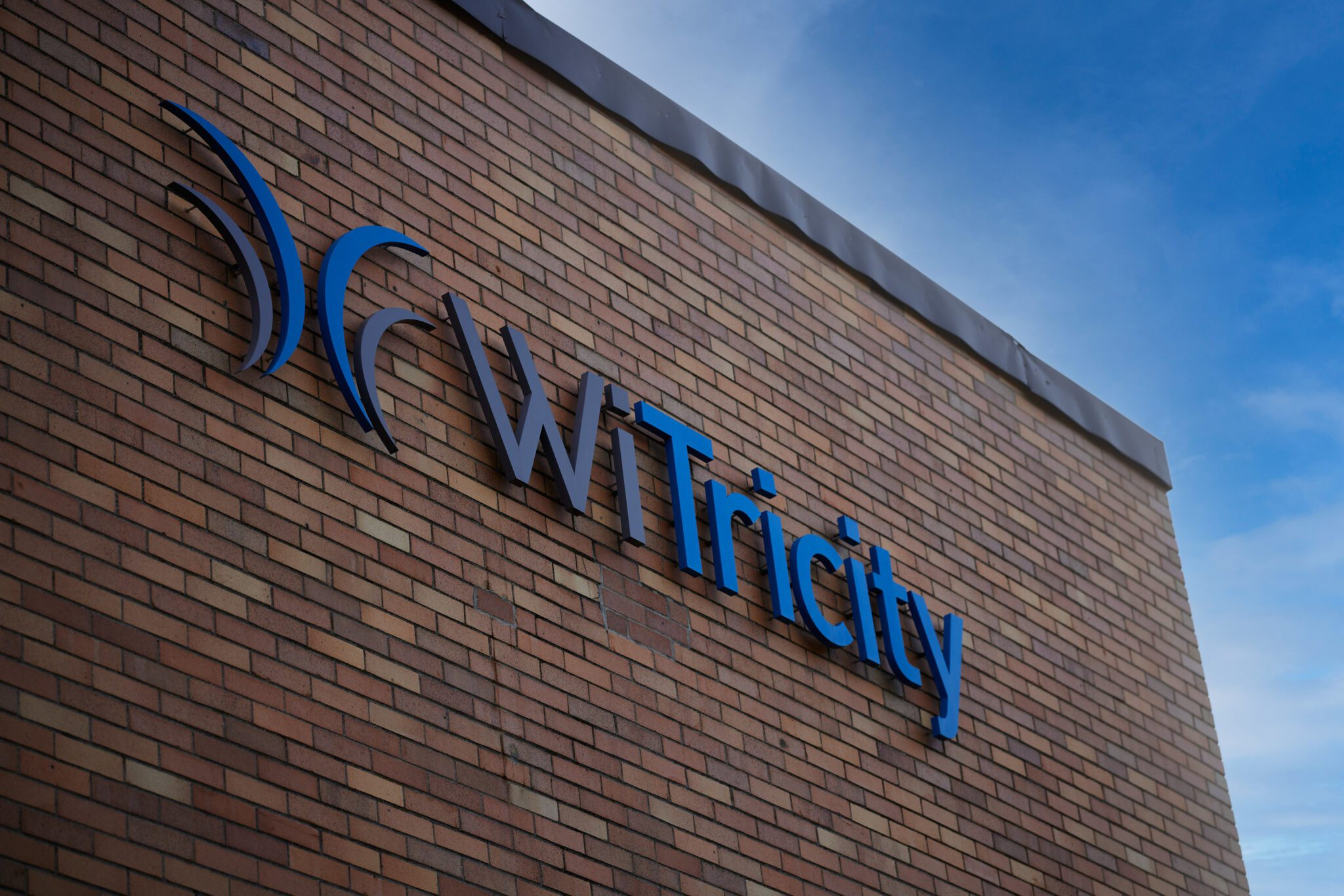 WiTricity opens Florida lab for wireless EV charging