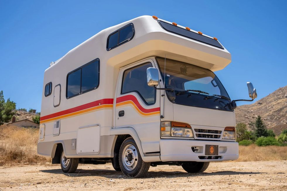 1996 Isuzu Elf JDM Camper Is a Bento Box of an RV