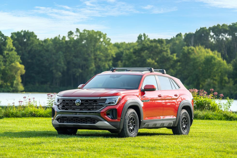 2024 VW Atlas Cross Sport Does Outdoorsy Cosplay with Basecamp Kit